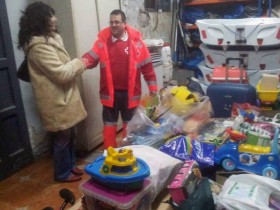 El Club hace entrega de los juguetes donados a Cruz Roja Española